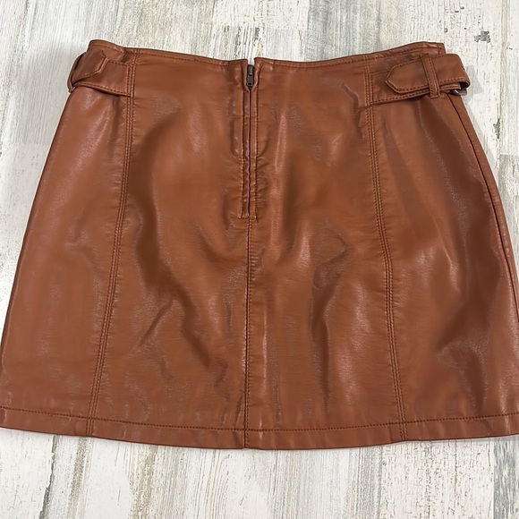 Free People Charli Brown Leather Mini Skirt Size 6 - Picture 6 of 12